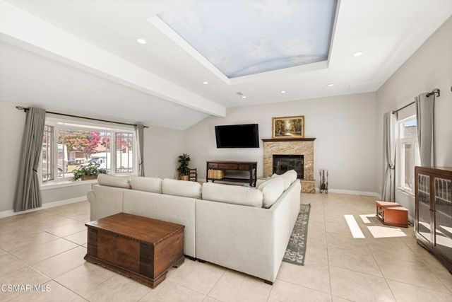 2827 Tiffaney Lane, Simi Valley, CA 93063