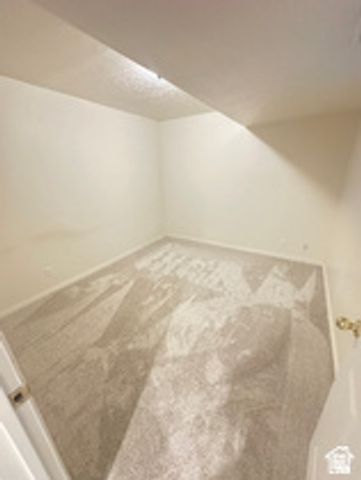 5488 S 250 E, Washington Terrace, UT 84405