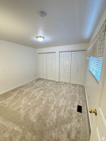 5488 S 250 E, Washington Terrace, UT 84405