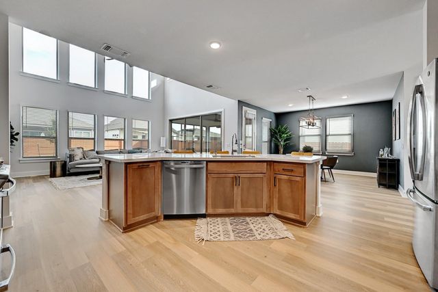 8509 Silverthorne ST, Austin, TX 78744