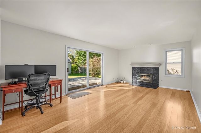 442 Santa Fe Trail, Cary, IL 60013