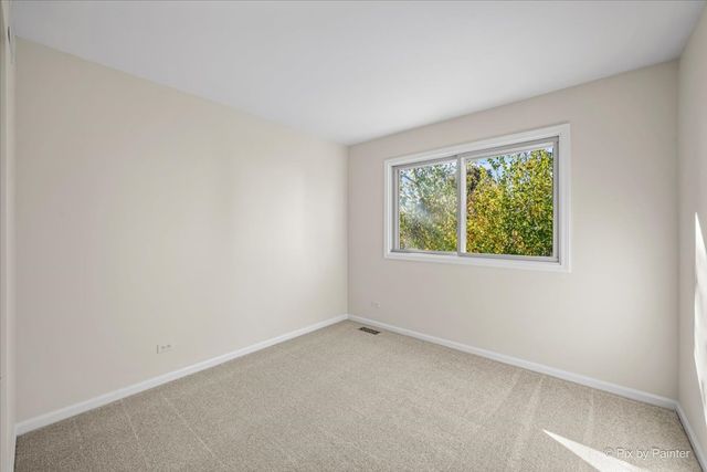 442 Santa Fe Trail, Cary, IL 60013