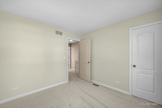 442 Santa Fe Trail, Cary, IL 60013