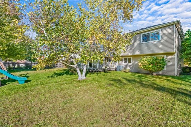 442 Santa Fe Trail, Cary, IL 60013