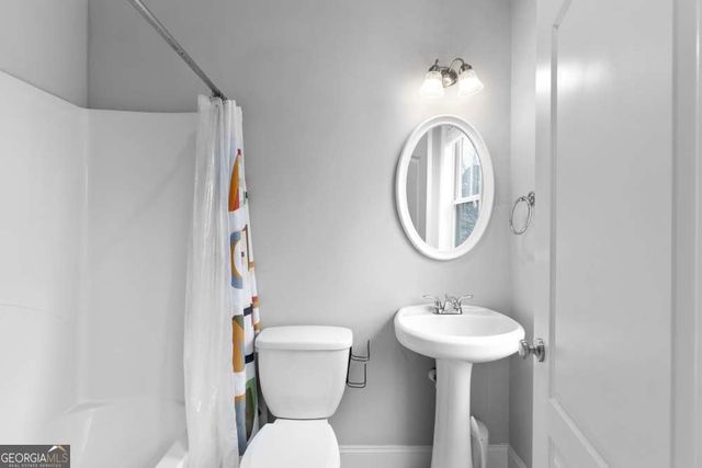 1895 Sterling Oaks Circle NE, Atlanta, GA 30319