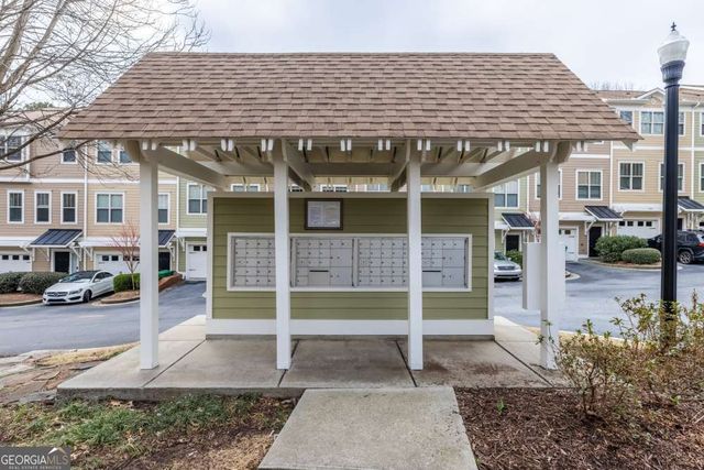 1895 Sterling Oaks Circle NE, Atlanta, GA 30319