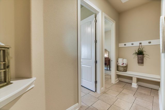 292 Swallowtail DR, Austin, TX 78737