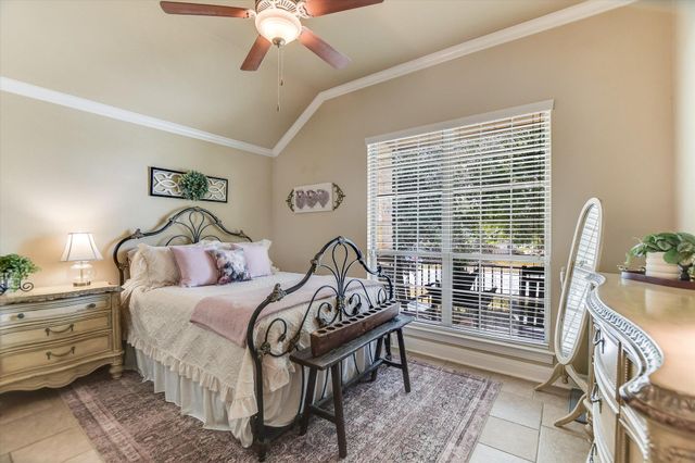 292 Swallowtail DR, Austin, TX 78737