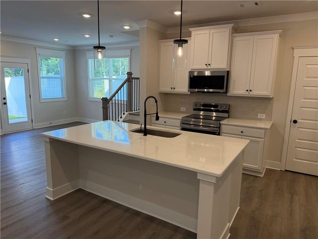 4226 Oak View Lane, Gainesville, GA 30504