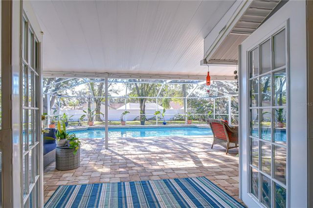 1617 SHADY LEAF DRIVE, Valrico, FL 33596