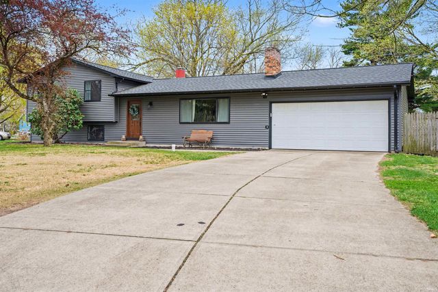 23052 Sandalwood Drive, Elkhart, IN 46516
