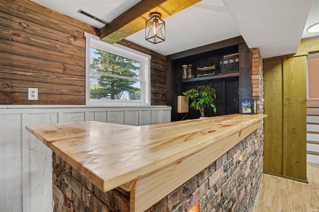 23052 Sandalwood Drive, Elkhart, IN 46516