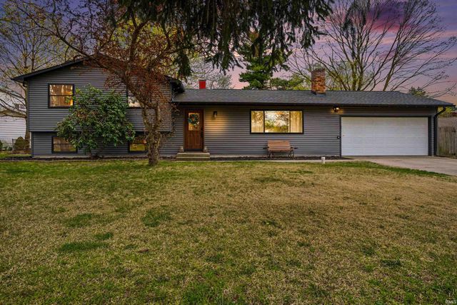 23052 Sandalwood Drive, Elkhart, IN 46516