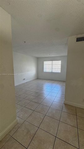 4251 NW 5th St 257, Plantation, FL 33317