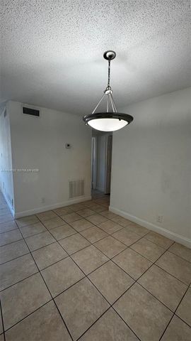 4251 NW 5th St 257, Plantation, FL 33317