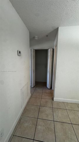 4251 NW 5th St 257, Plantation, FL 33317