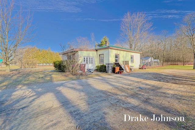 2474 Evanston Avenue, Muskegon, MI 49442