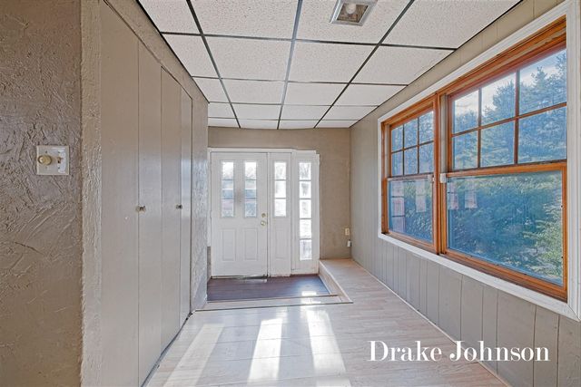 2474 Evanston Avenue, Muskegon, MI 49442