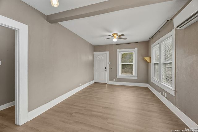 143 Paul, San Antonio, TX 78203