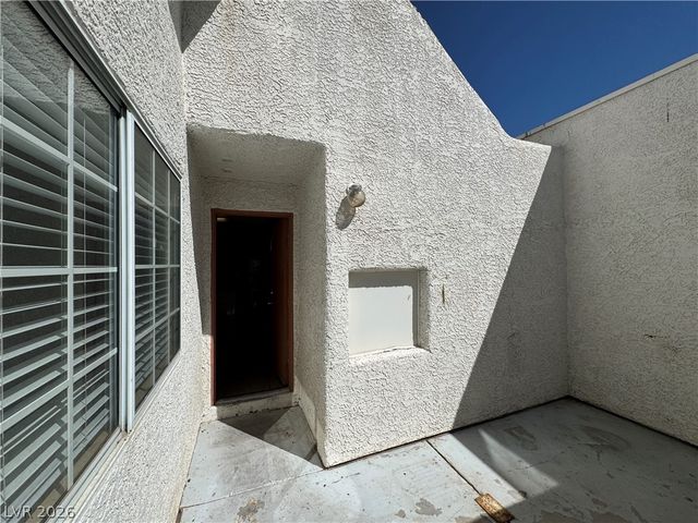 1800 Edmond Street 162, Las Vegas, NV 89146