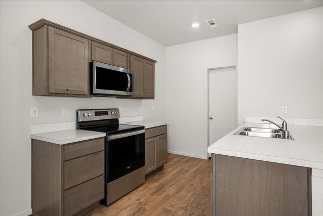 1602 E A St, Deer Park, WA 99006