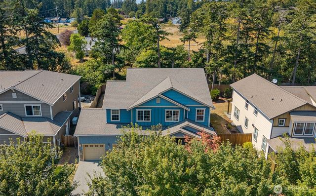 1873 SW Downfield Way, Oak Harbor, WA 98277