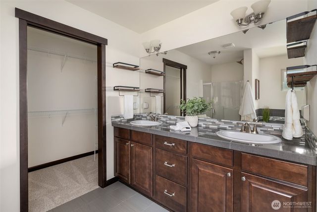 1873 SW Downfield Way, Oak Harbor, WA 98277