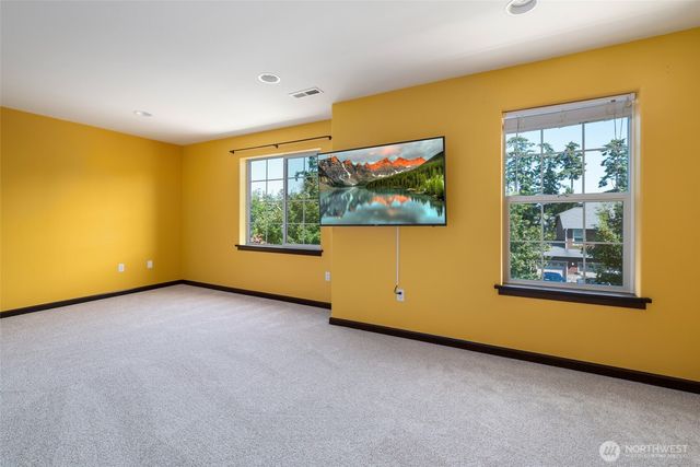 1873 SW Downfield Way, Oak Harbor, WA 98277