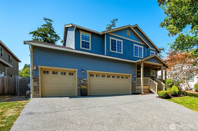 1873 SW Downfield Way, Oak Harbor, WA 98277