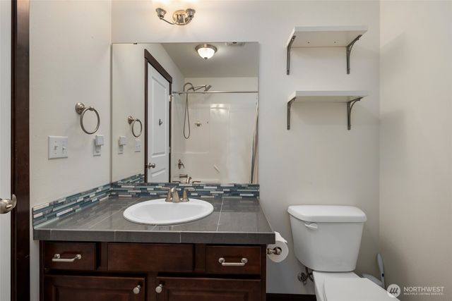 1873 SW Downfield Way, Oak Harbor, WA 98277