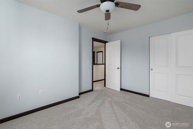1873 SW Downfield Way, Oak Harbor, WA 98277