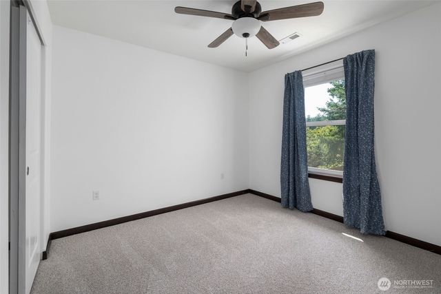 1873 SW Downfield Way, Oak Harbor, WA 98277