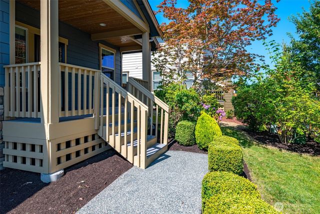 1873 SW Downfield Way, Oak Harbor, WA 98277