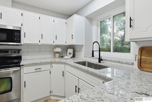 11005 Bandlytown Place, Bellevue, NE 68123