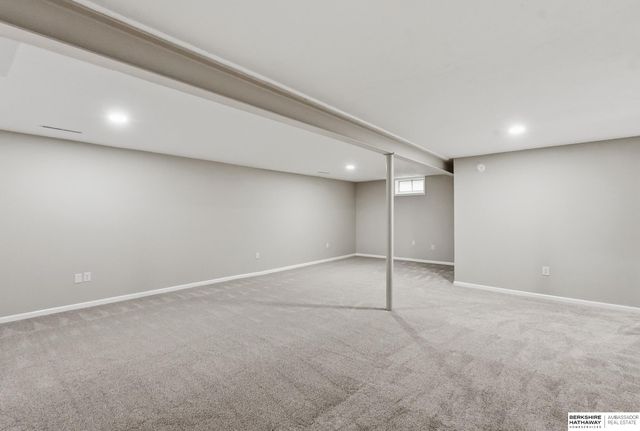 11005 Bandlytown Place, Bellevue, NE 68123