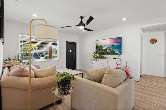 775 39TH AVENUE NE, St Petersburg, FL 33703