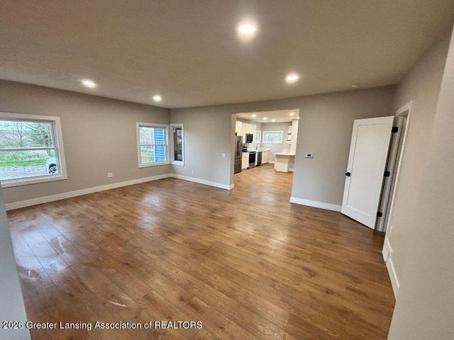 2584 E Gresham Highway, Charlotte, MI 48813