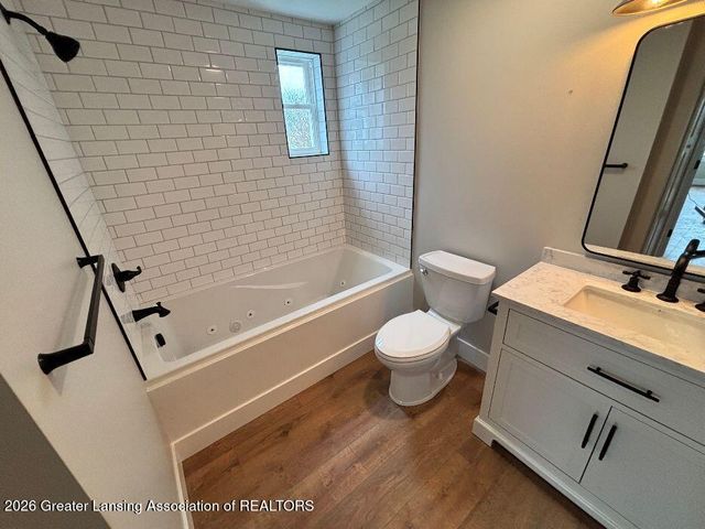 2584 E Gresham Highway, Charlotte, MI 48813