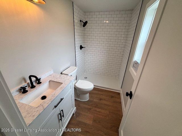 2584 E Gresham Highway, Charlotte, MI 48813