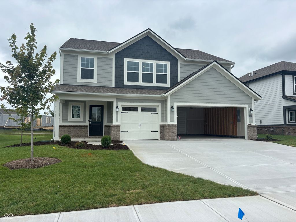 4371 Red Pine Drive, Bargersville, IN 46106