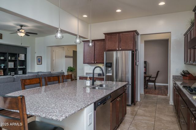 14757 W PASADENA Avenue, Litchfield Park, AZ 85340