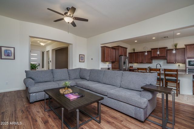 14757 W PASADENA Avenue, Litchfield Park, AZ 85340