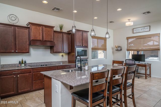 14757 W PASADENA Avenue, Litchfield Park, AZ 85340