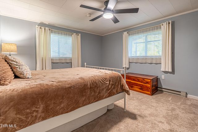 190 Crestview Drive, Abingdon, VA 24210
