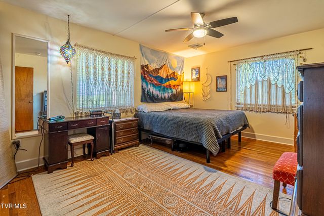 190 Crestview Drive, Abingdon, VA 24210