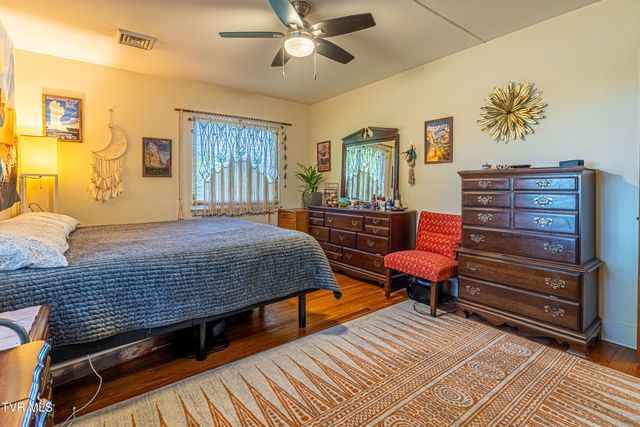 190 Crestview Drive, Abingdon, VA 24210