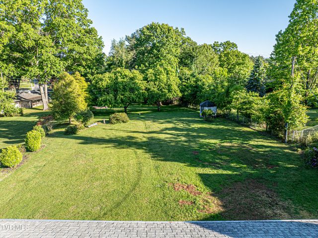 190 Crestview Drive, Abingdon, VA 24210