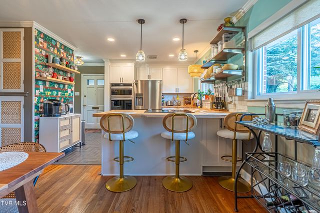 190 Crestview Drive, Abingdon, VA 24210