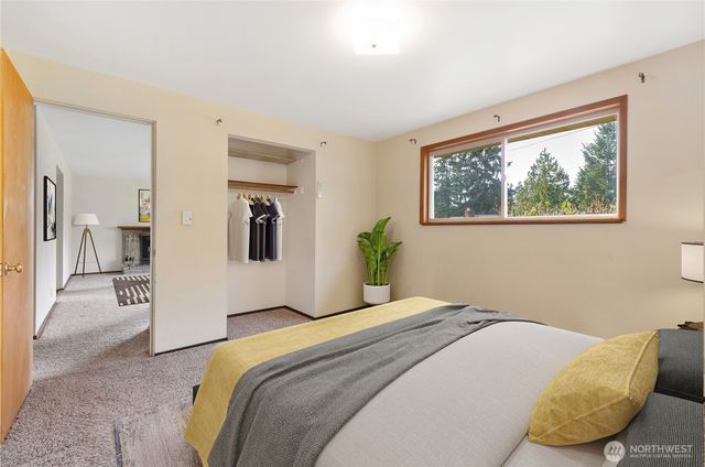 20322 22nd Avenue NE, Shoreline, WA 98155