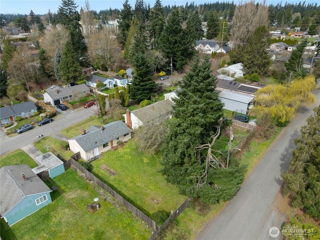 20322 22nd Avenue NE, Shoreline, WA 98155